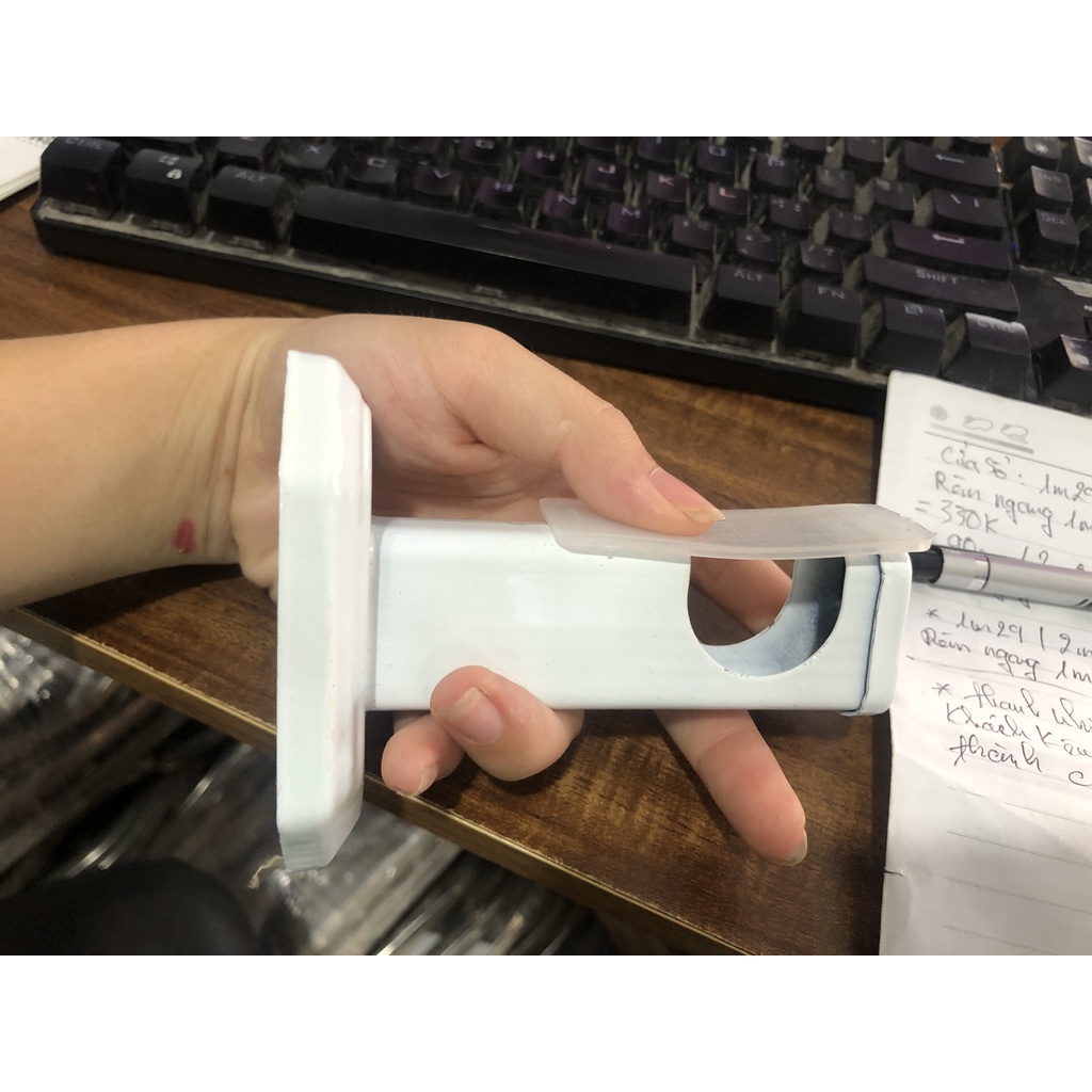 trụ đỡ thanh rèm