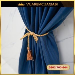 trang trí decor cửa phòng ngủ