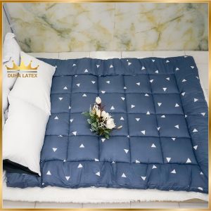 Nệm topper hàng loại 1 họa tiết Tam Giác Ghi