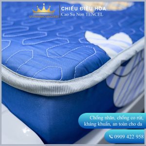 Chiếu Điều Hòa Vải Tencel Cá Heo Xanh Cao Su Non bo chun chân cao 35cm, hàng loại 1 nặng và dày trang trí - Ảnh 5