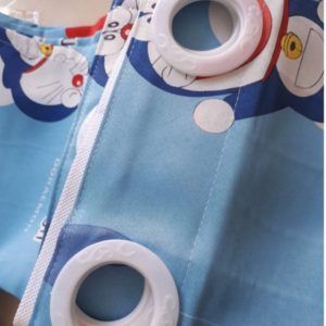 Rèm Dán đô rê mon xanh vải dày cao 1.35m