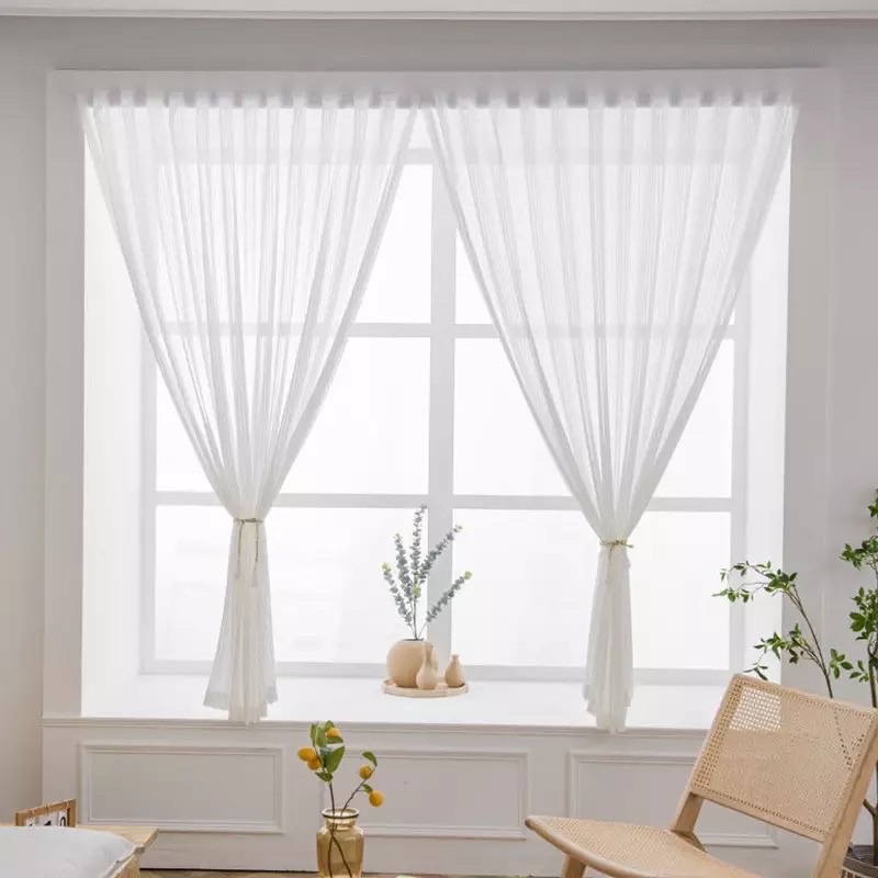 Rèm Voan Trắng Dán Tường